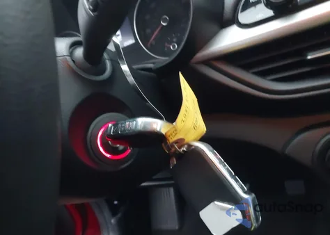 2021 Kia Forte Lxs из США, поврежденный, VIN 3KPF24AD8ME371403